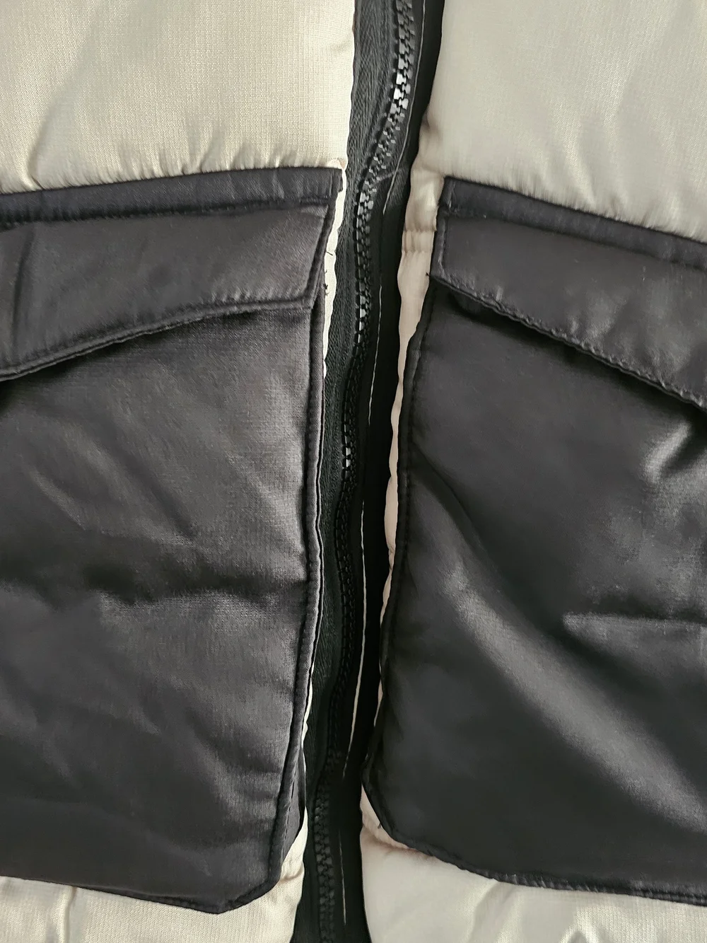 Jordan Two-Tone Puffer Jacket in Cream and Black